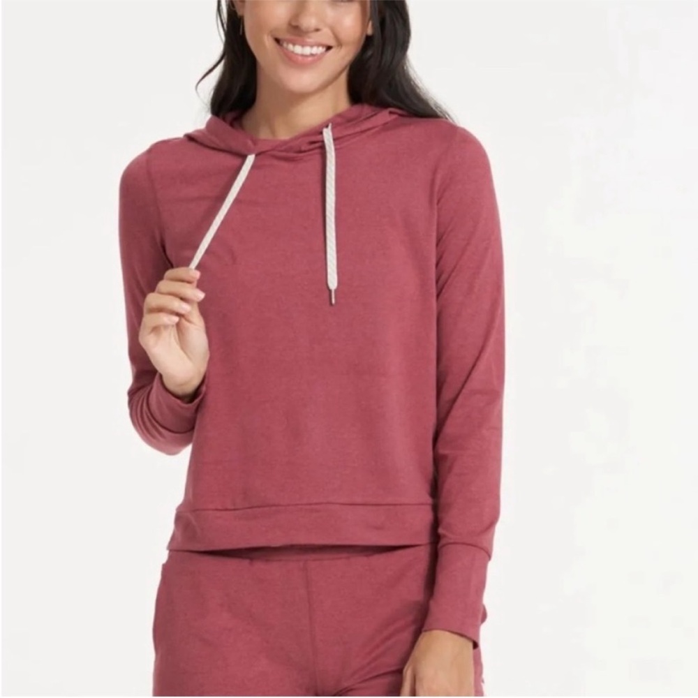 Vuori Women’s Halo Essential Rose Pink Hoodie XL